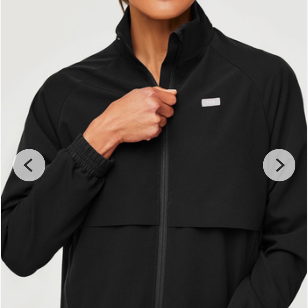 FIGS SYDNEY SCRUB JACKET